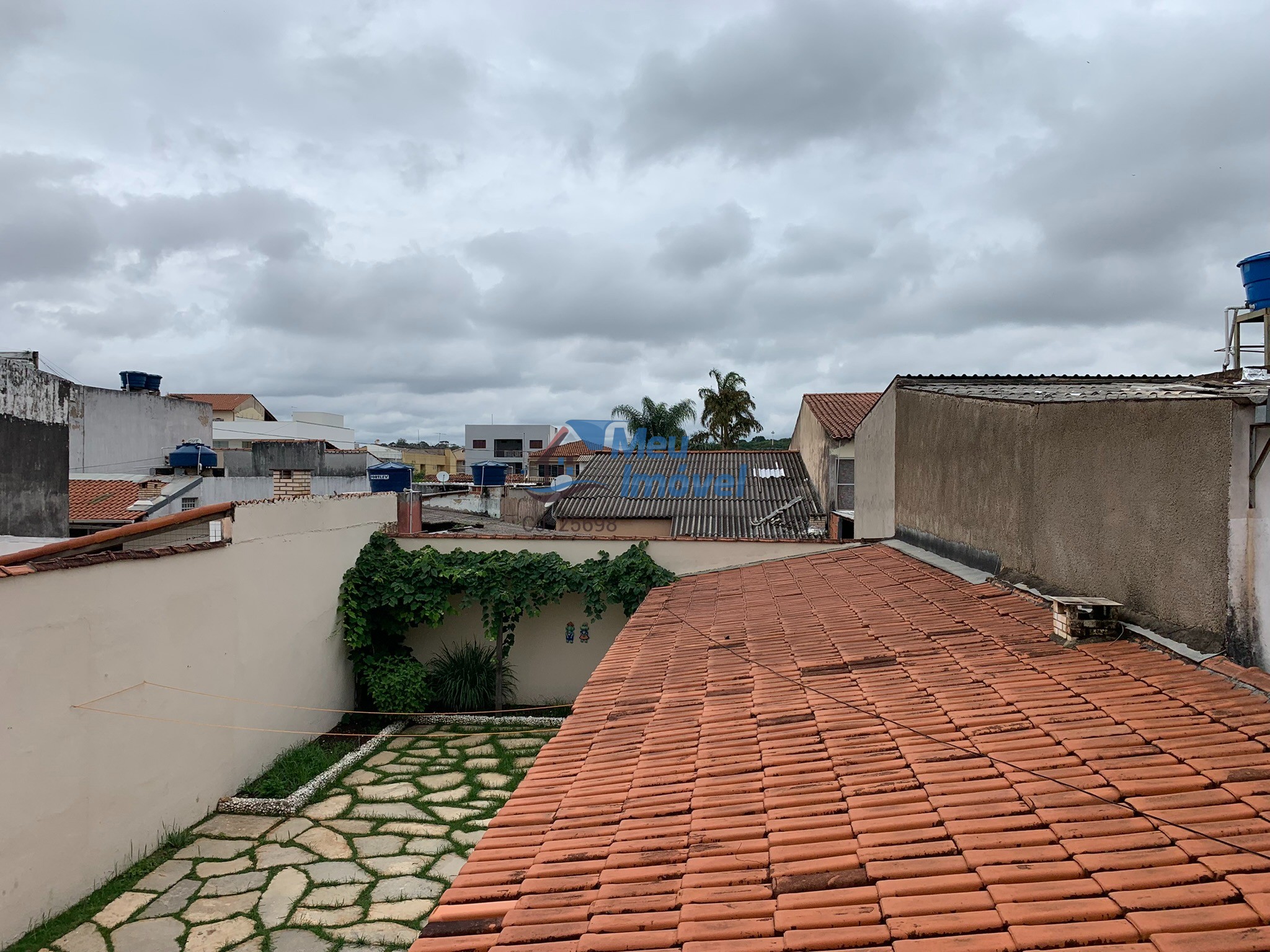 QSC 07 Taguatinga Sul Sobrado 5 Suítes Reformado Armários 400m² 2 Vagas