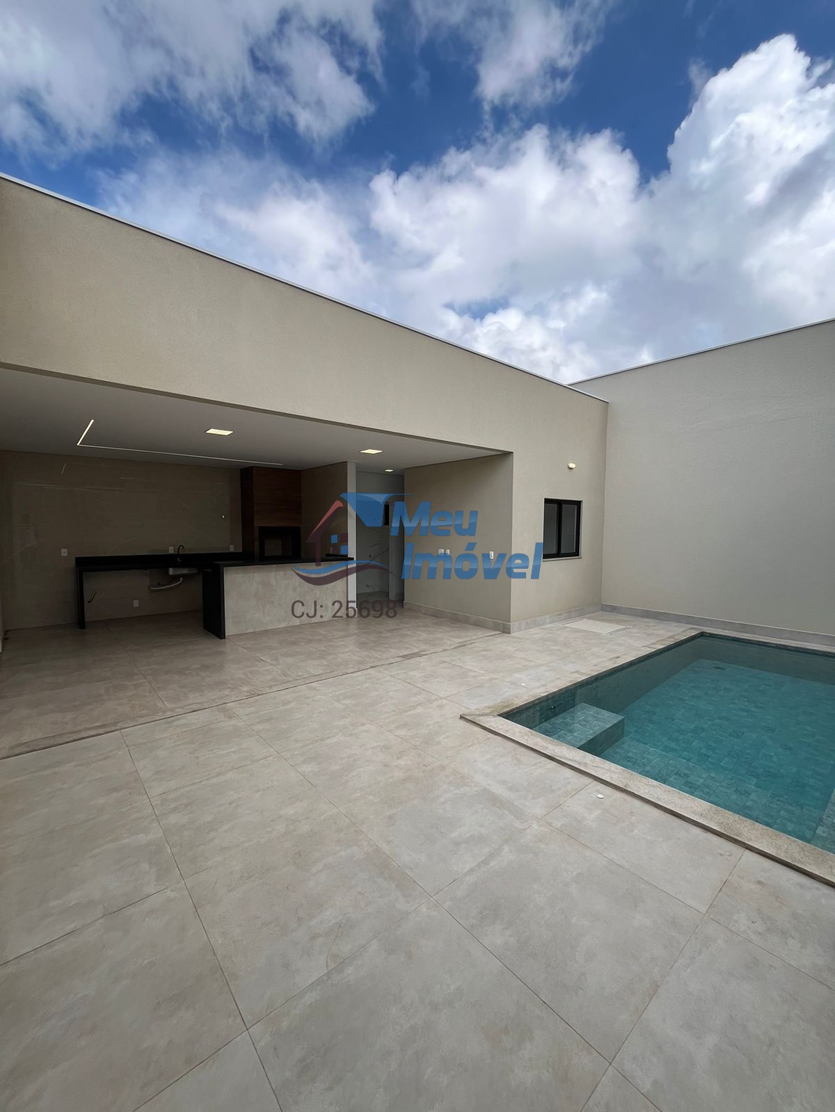 Rua 12 Vicente Pires Casa 4 Quartos 4 Suítes Closet 400 m² Churrasqueira