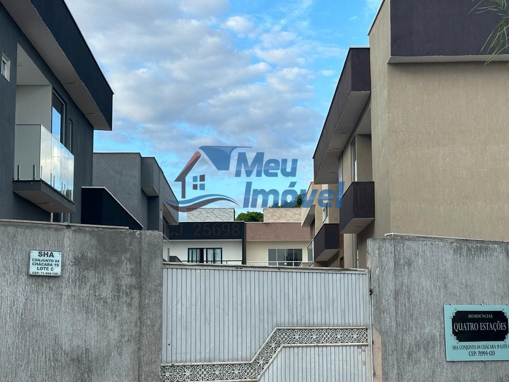 Arniqueiras conjunto 4 casa sobrado 4 quartos todos com suít