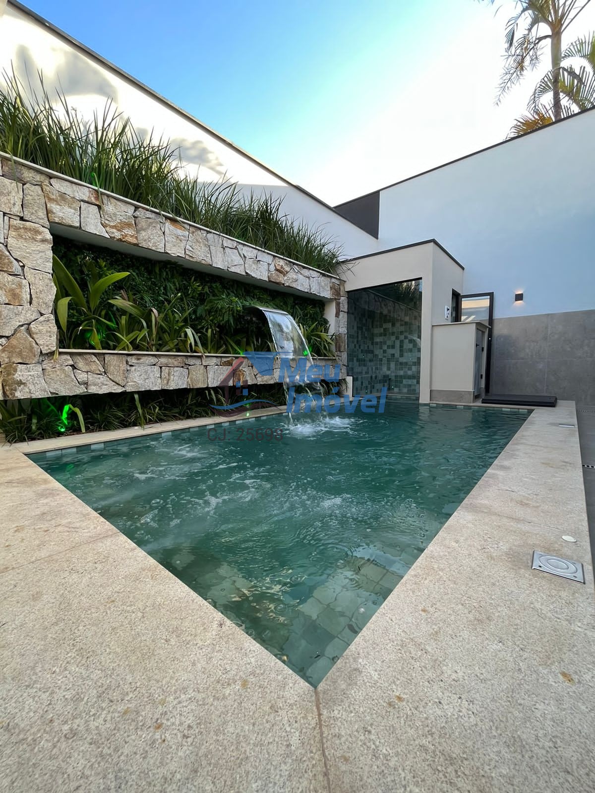 Casa RUA 12/10 Vicente Pires Casa 4 Quartos 4 Suítes Lote 400 m² PISCINA