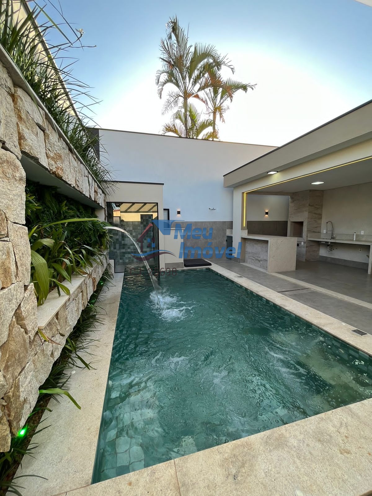 Casa RUA 12/10 Vicente Pires Casa 4 Quartos 4 Suítes Lote 400 m² PISCINA