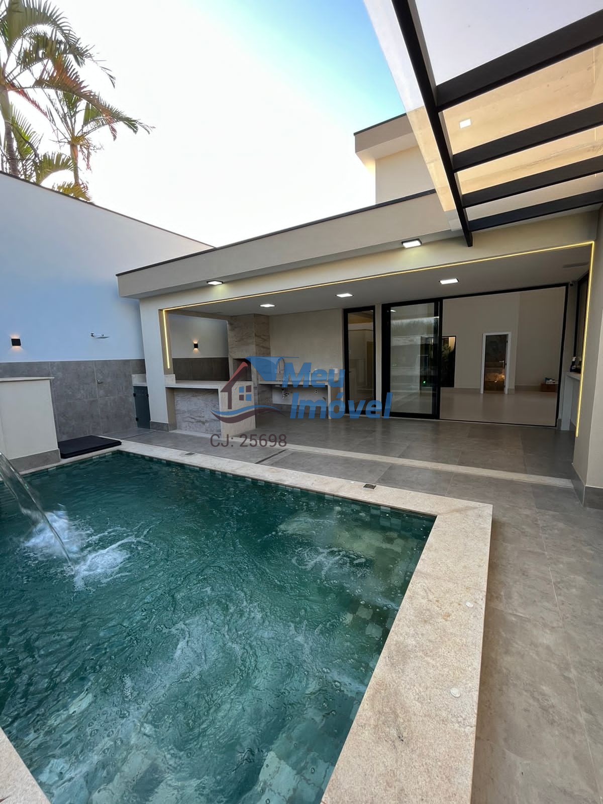 Casa RUA 12/10 Vicente Pires Casa 4 Quartos 4 Suítes Lote 400 m² PISCINA