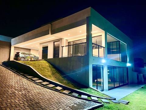 Sha conjunto 4 arniqueiras casa laje 3 quartos 3 suítes 4 va