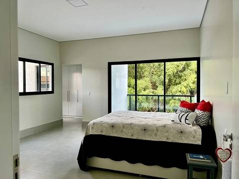 Sha conjunto 4 arniqueiras casa laje 3 quartos 3 suítes 4 va