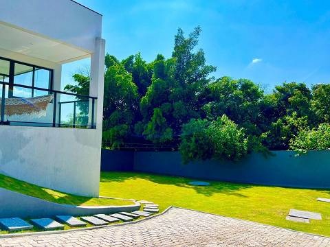 SHA Conjunto 4 Arniqueiras Casa Laje 3 Quartos 3 Suítes 4 Vagas 600 m² Cessão