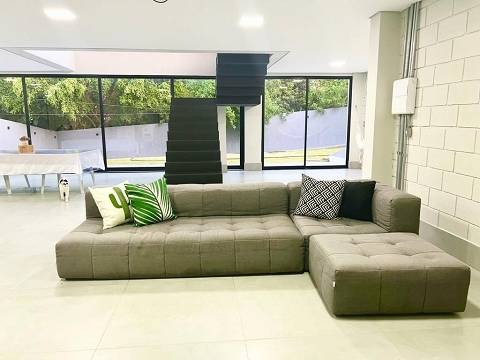 SHA Conjunto 4 Arniqueiras Casa Laje 3 Quartos 3 Suítes 4 Vagas 600 m² Cessão