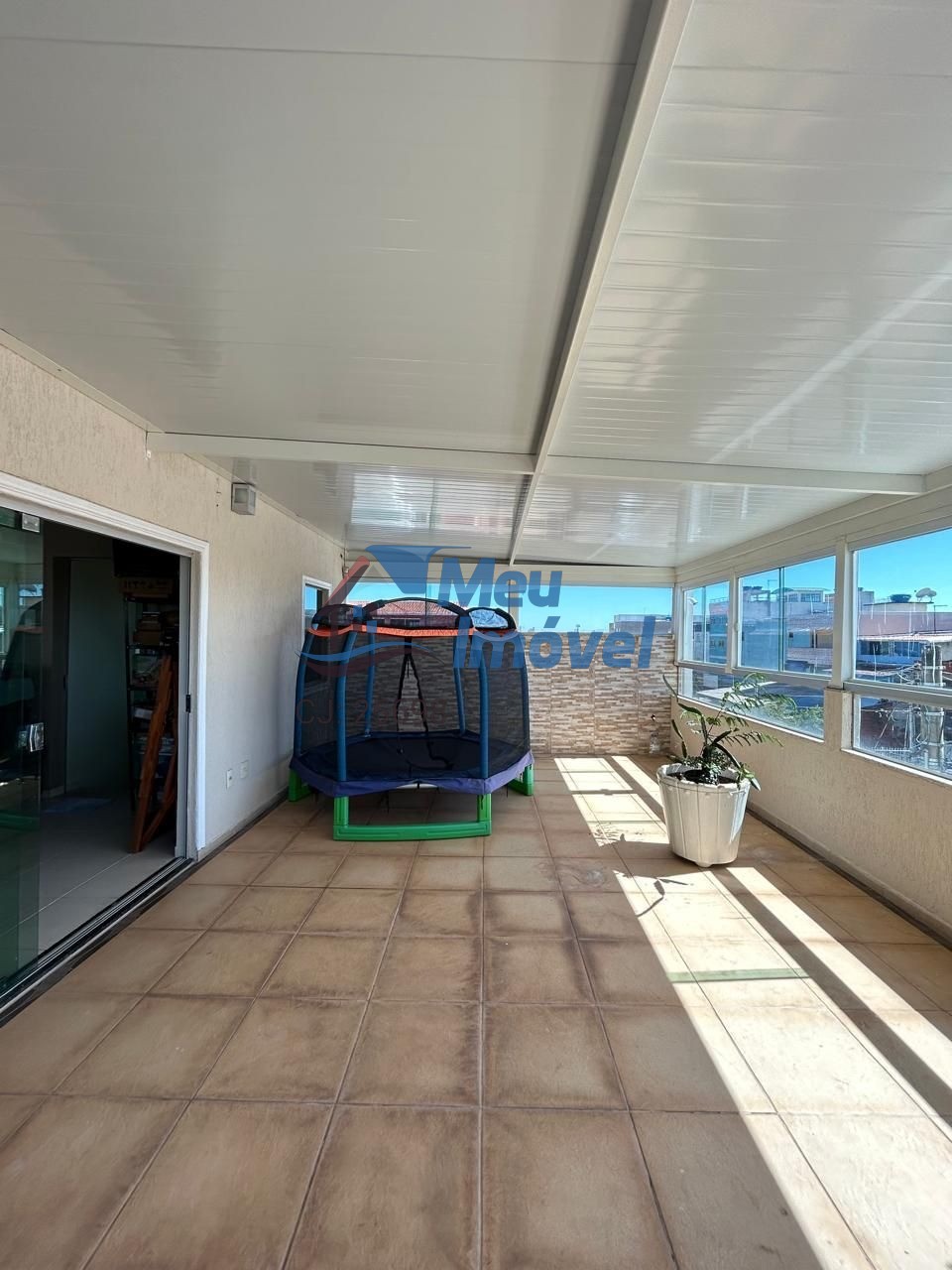 QR 212 Casa Samambaia Sobrado 4 Quartos c/ 2 Suíte 3 Vagas 120 m² churrasqueira
