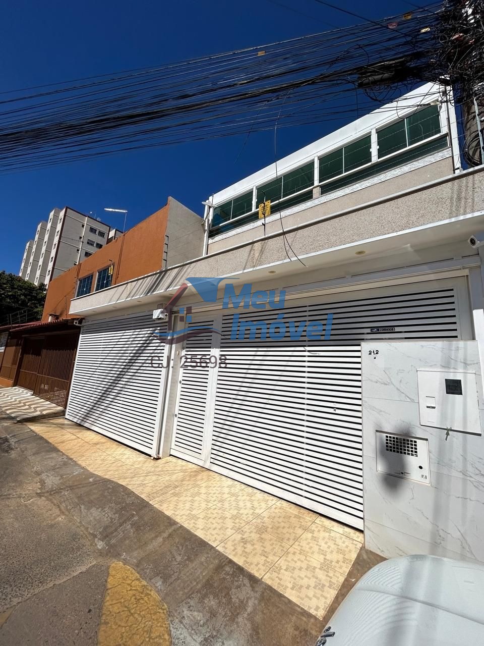QR 212 Casa Samambaia Sobrado 4 Quartos c/ 2 Suíte 3 Vagas 120 m² churrasqueira