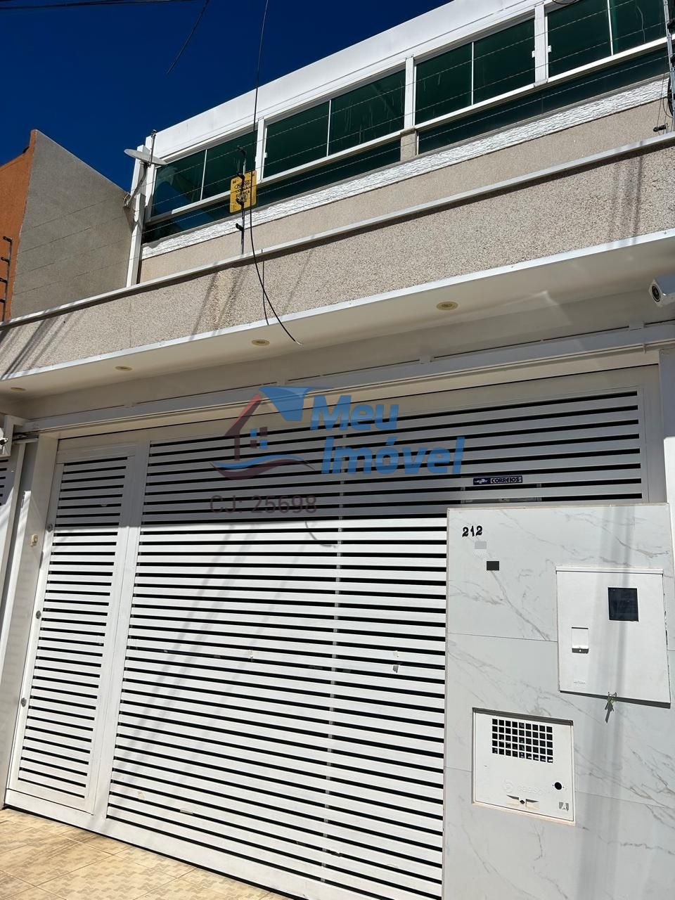 QR 212 Casa Samambaia Sobrado 4 Quartos c/ 2 Suíte 3 Vagas 120 m² churrasqueira