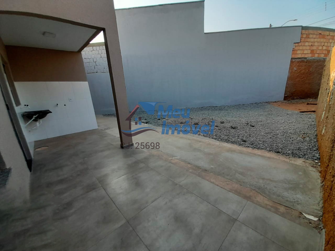 Casa Alto das Caraíbas Luziânia 3 Quartos 2 Suítes 1 Vaga 104m² Porcelanato