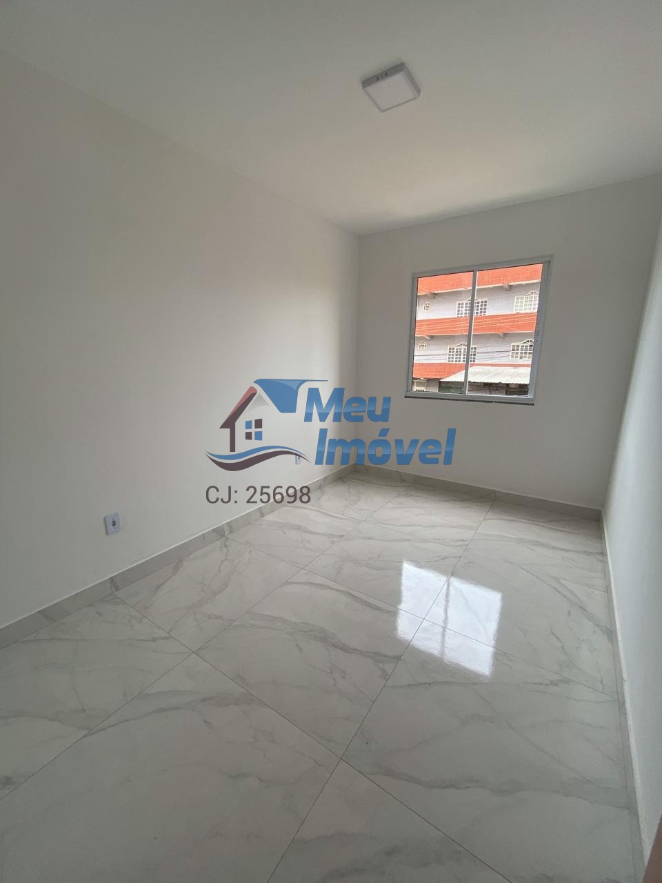 Residencial Veneza Samambaia Sul APTO 2 Quartos 1 Vaga 48m² Hall Bicicletário