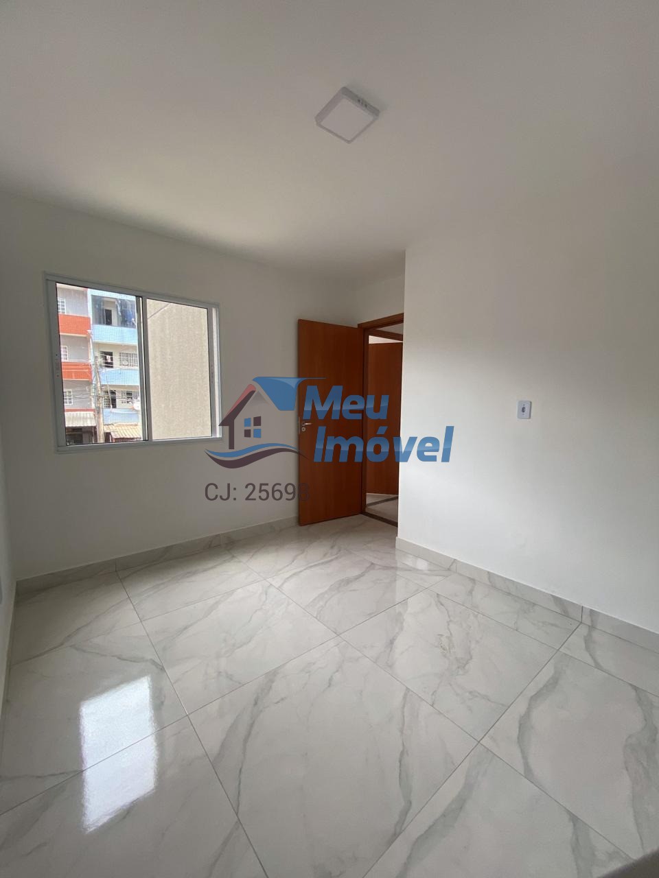 Residencial Veneza Samambaia Sul APTO 2 Quartos 1 Vaga 48m² Hall Bicicletário
