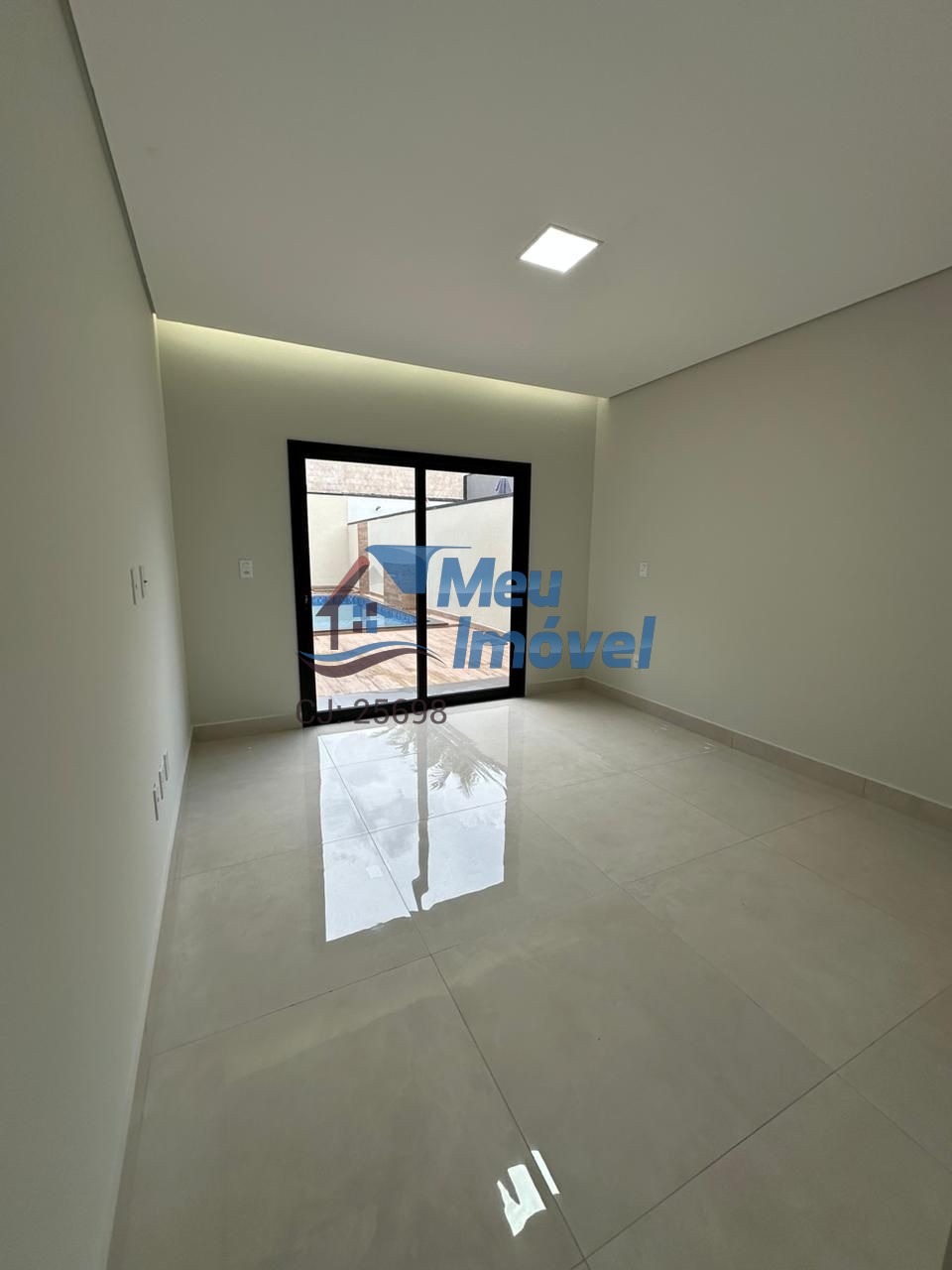 Rua 8 vicente pires casa 4 quartos 3 suítes 4 vagas 400m² pi