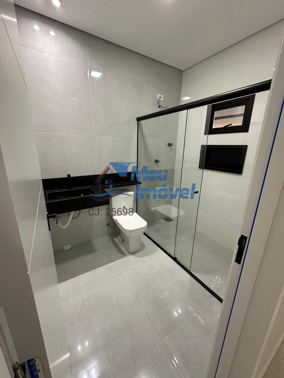 Rua 8 vicente pires casa 4 quartos 3 suítes 4 vagas 400m² pi