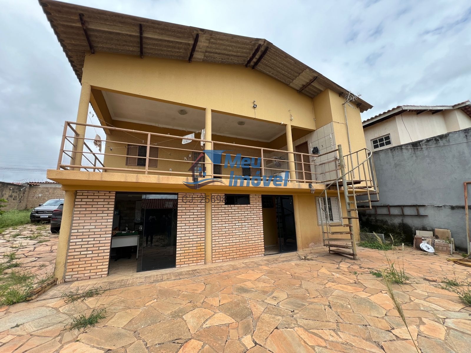 Rua 3 c vicente pires casa 3 quartos 6 vagas 800m² área de s