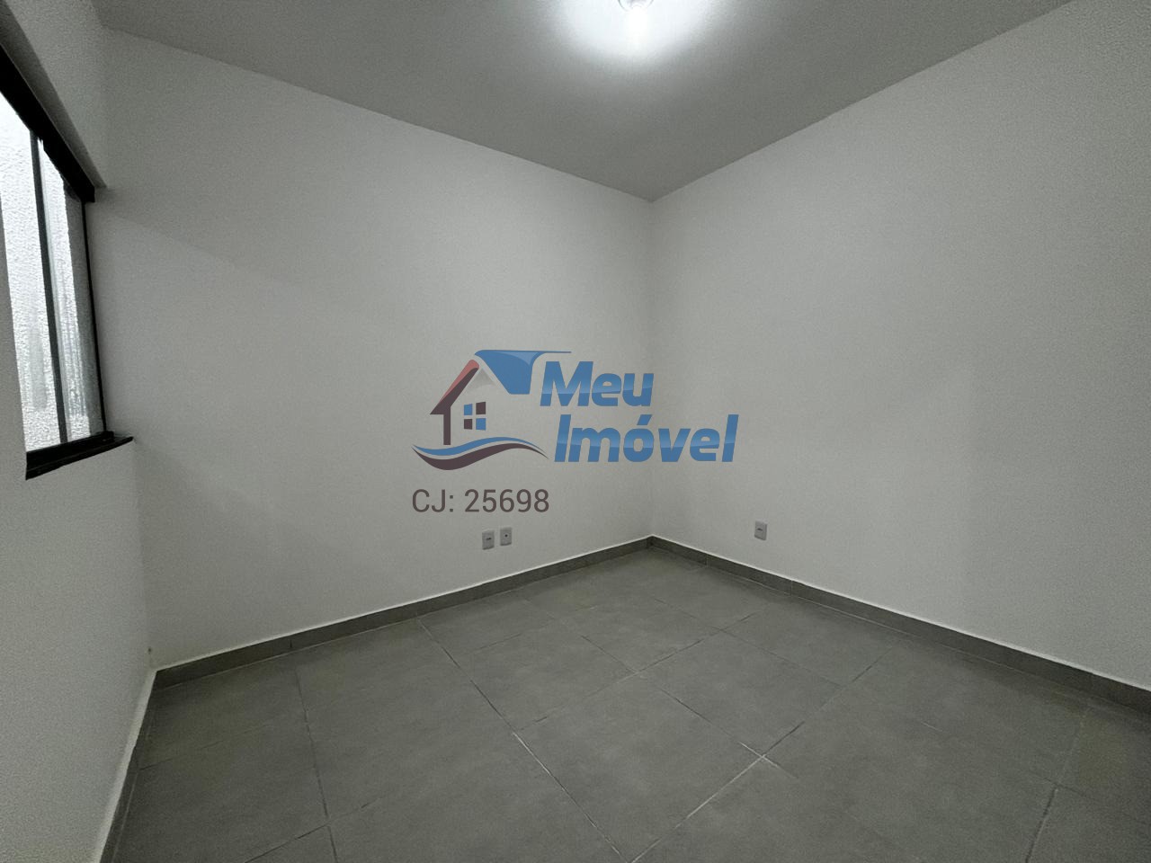 Parque alvorada luziânia casa 2 quartos 3 vagas 70m² área de