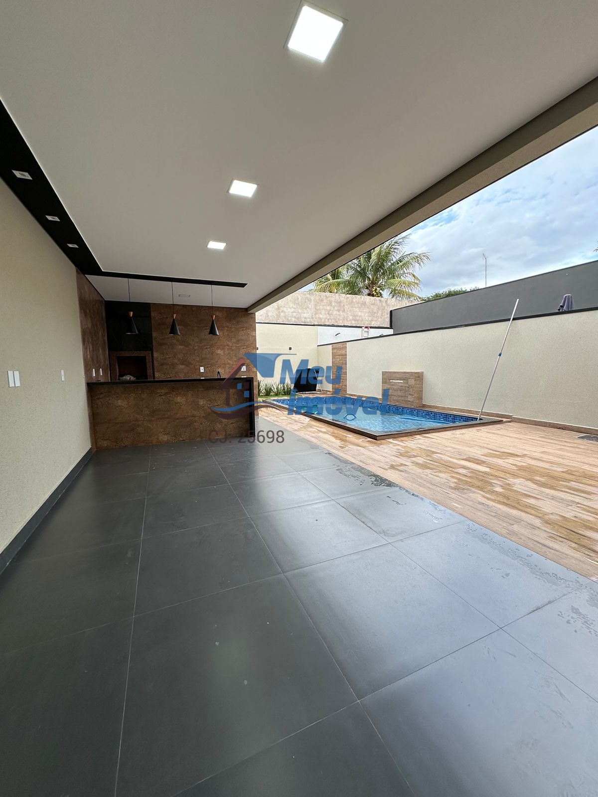 Rua 8 Vicente Pires Casa 4 Quartos 3 Suítes 4 Vagas 400m² Piscina Churrasqueira
