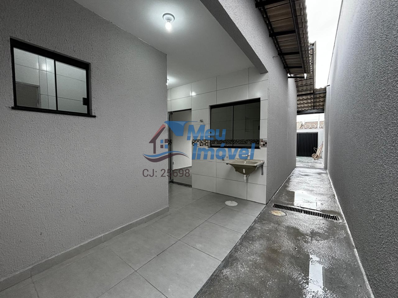 Parque alvorada luziânia casa 2 quartos 3 vagas 70m² área de