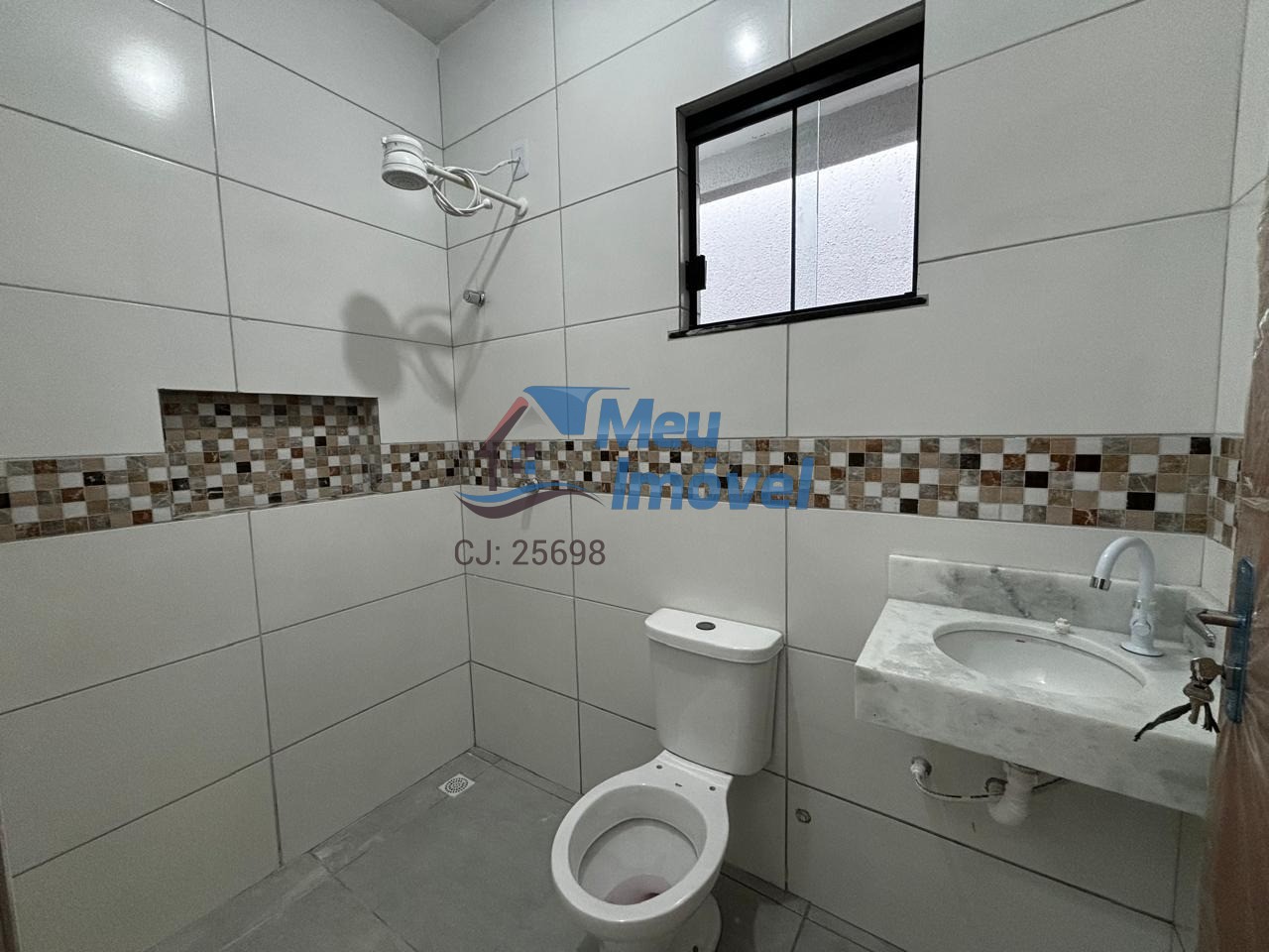 Parque alvorada luziânia casa 2 quartos 3 vagas 70m² área de