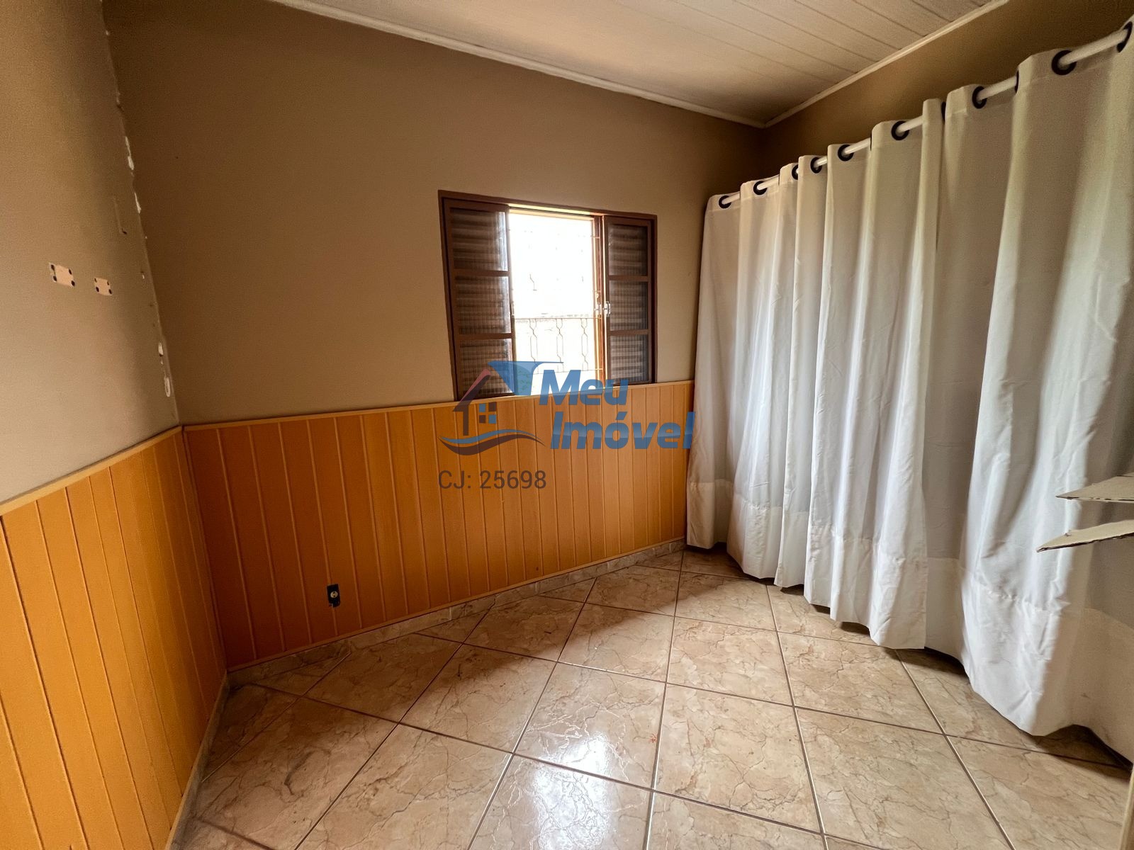 Rua 3 c vicente pires casa 3 quartos 6 vagas 800m² área de s