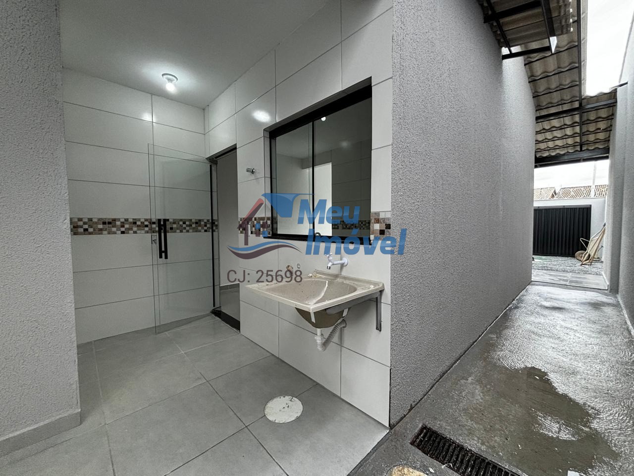 Parque alvorada luziânia casa 2 quartos 3 vagas 70m² área de