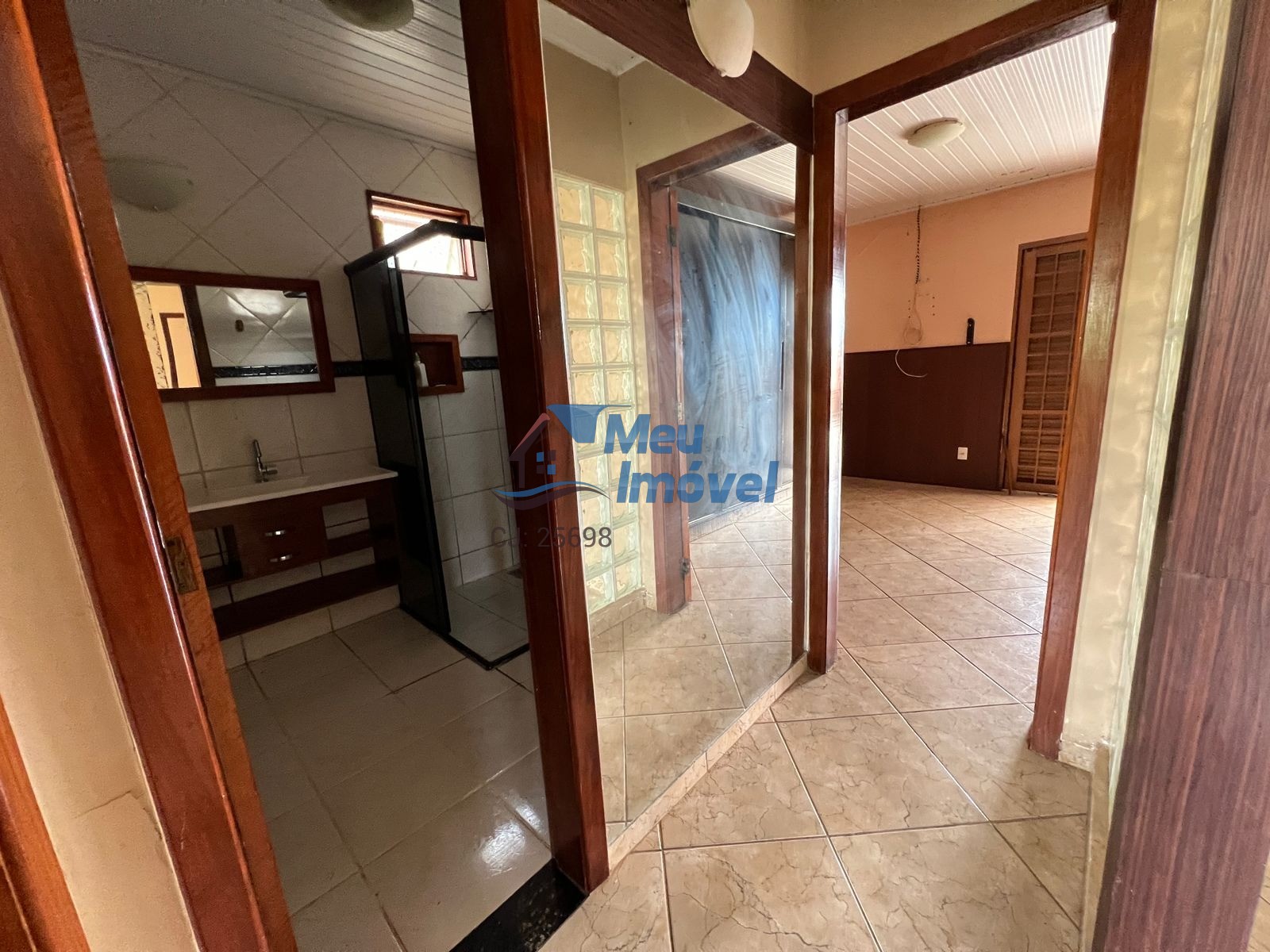 Rua 3 c vicente pires casa 3 quartos 6 vagas 800m² área de s