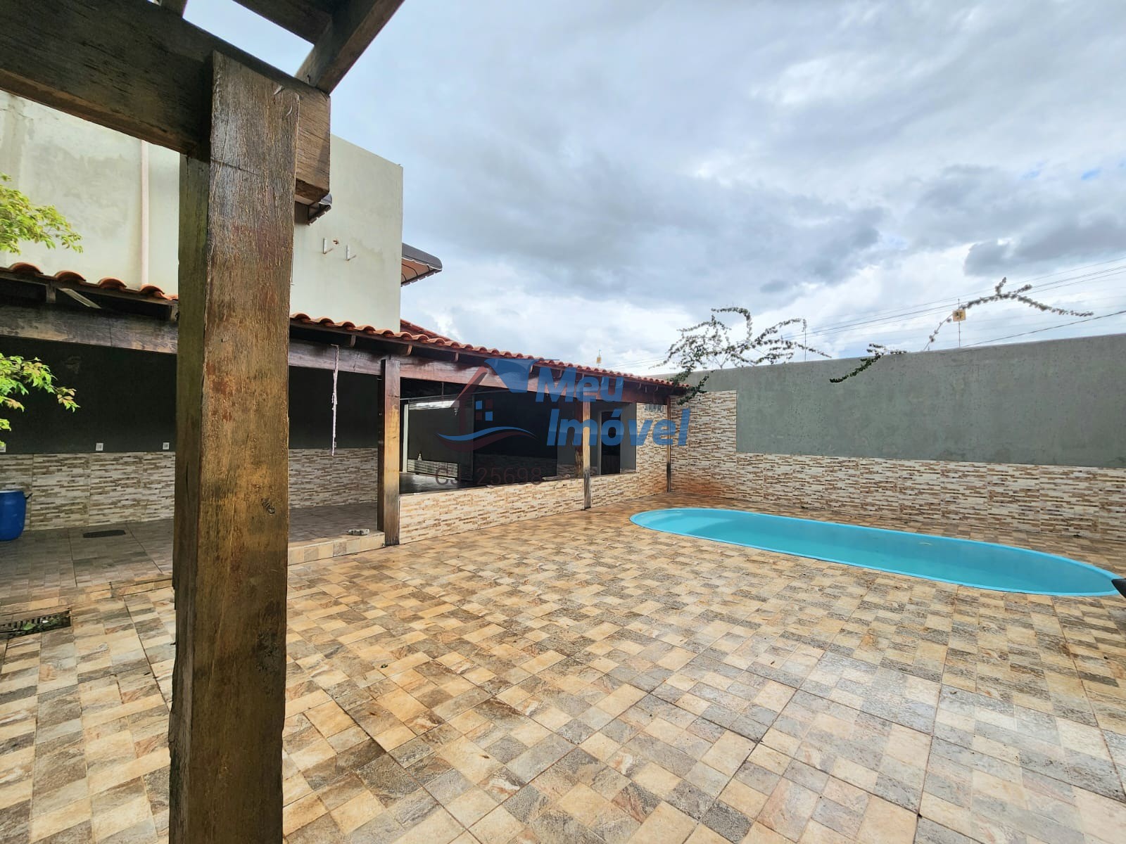 Condomínio JK Arniqueiras Casa 4 Quartos 1 Suíte 3 Vagas 470m² Closet Escritório