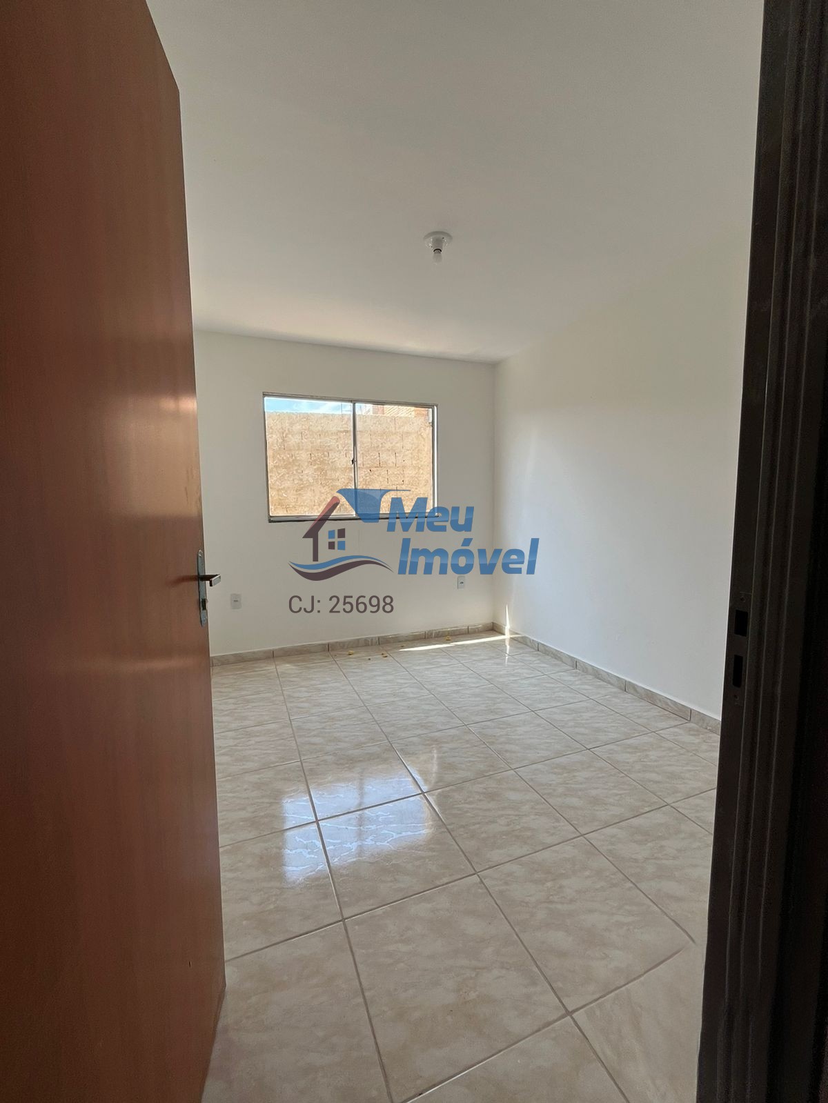 Parque jk luziânia apto 2 quartos 1 vaga 50m² cozinha indivi