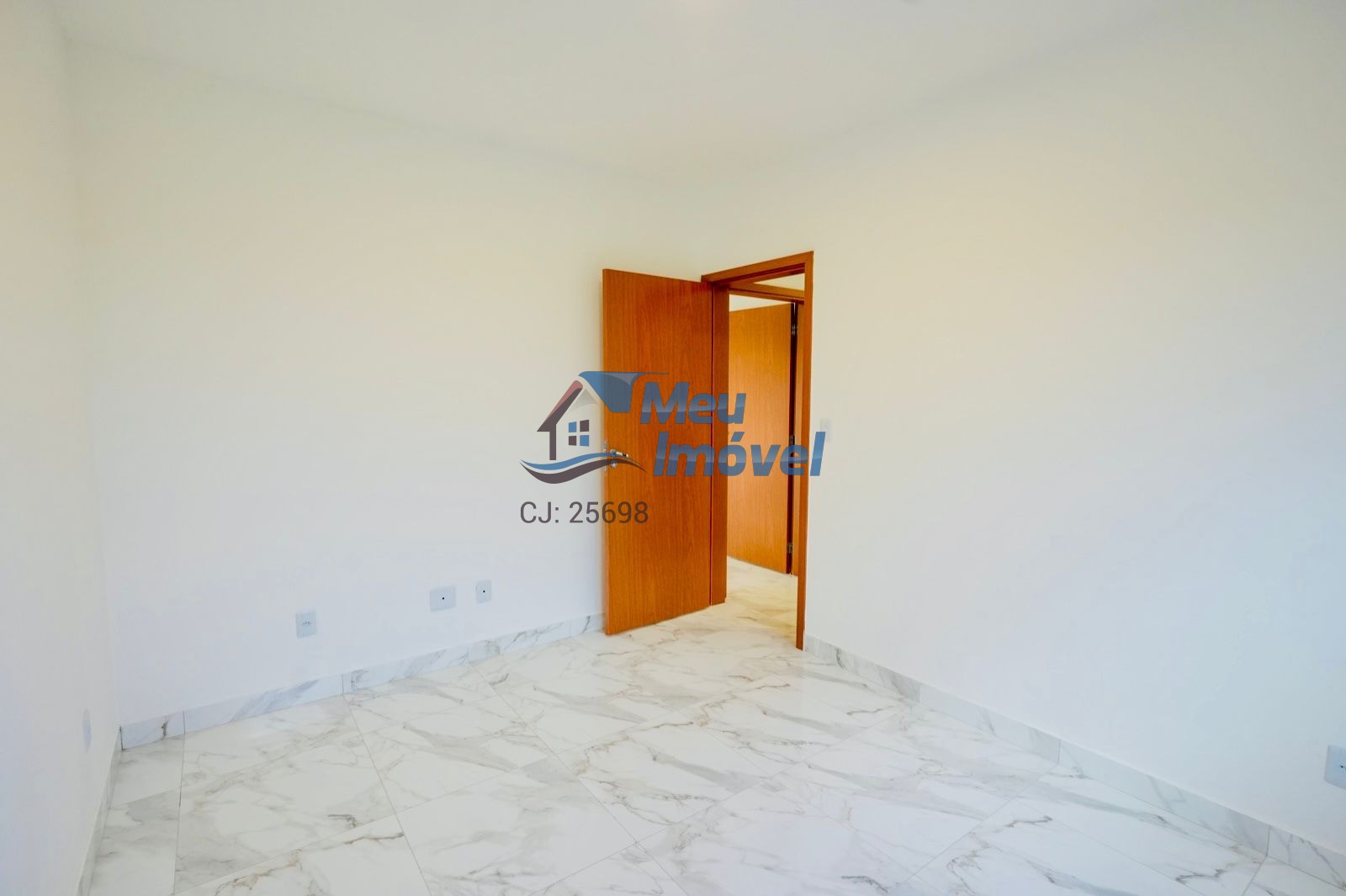 Condomínio acapulco ii valparaíso apto 2 quartos 1 vaga 65m²