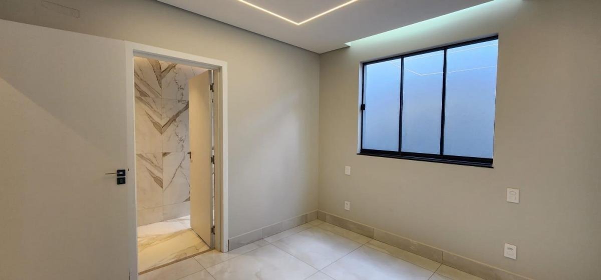 Casa, 3 quartos, 250 m² - Foto 11