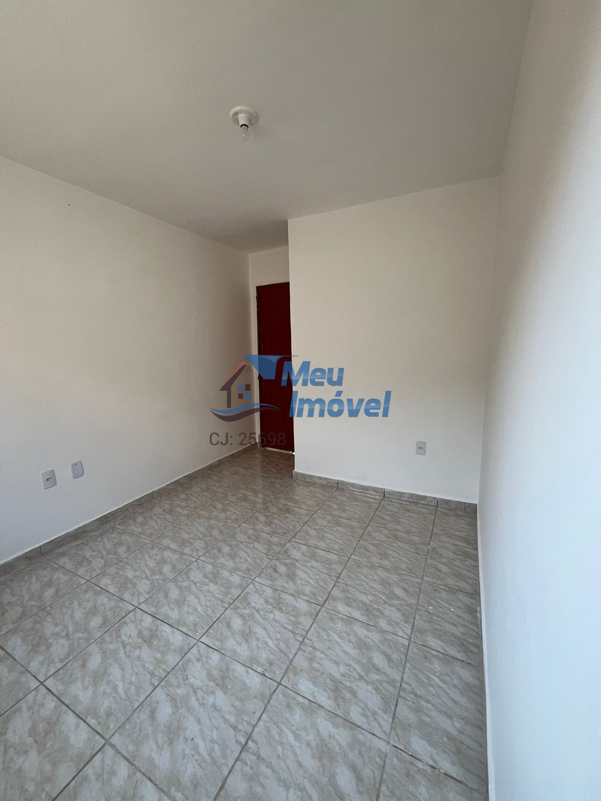 Parque jk luziânia apto 2 quartos 1 vaga 50m² cozinha indivi