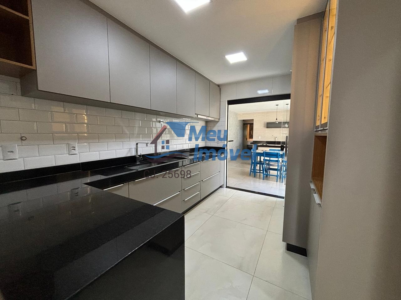 Casa, 3 quartos, 204 m² - Foto 9