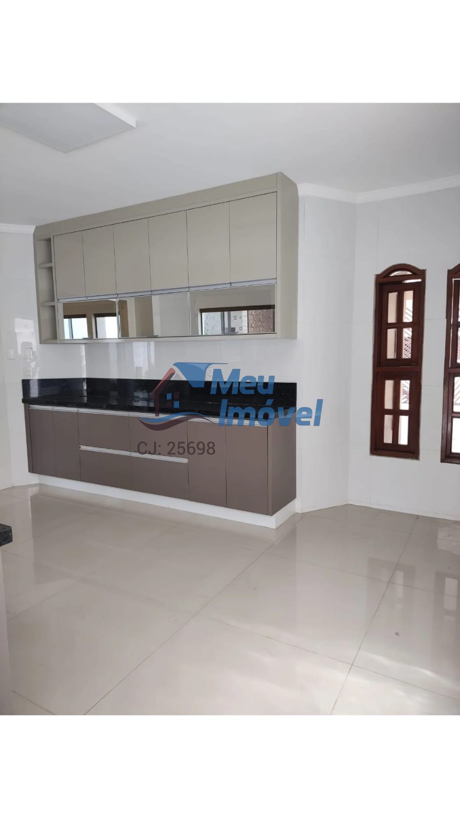Casa, 4 quartos, 329 m² - Foto 3
