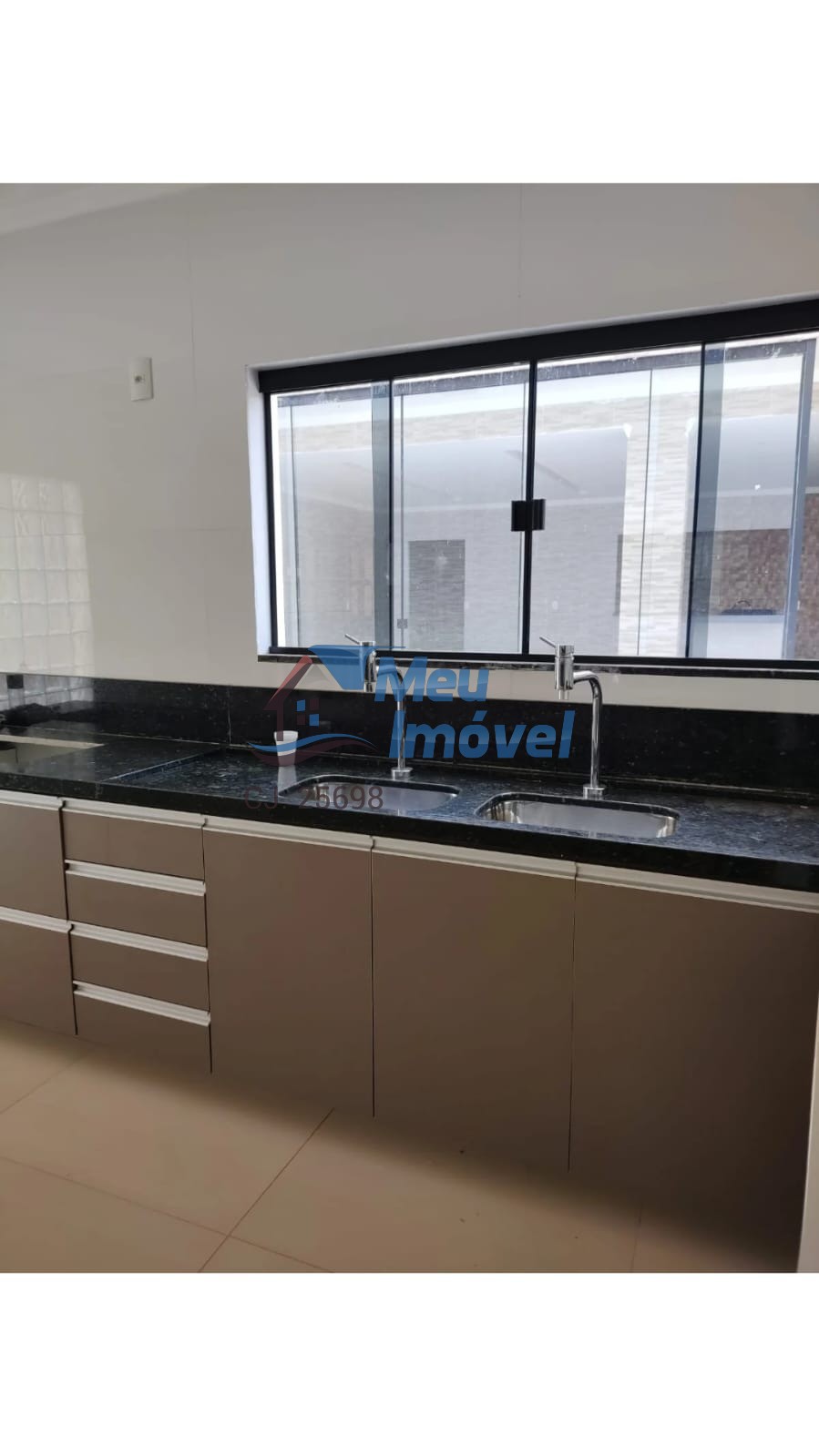 Casa, 4 quartos, 329 m² - Foto 2