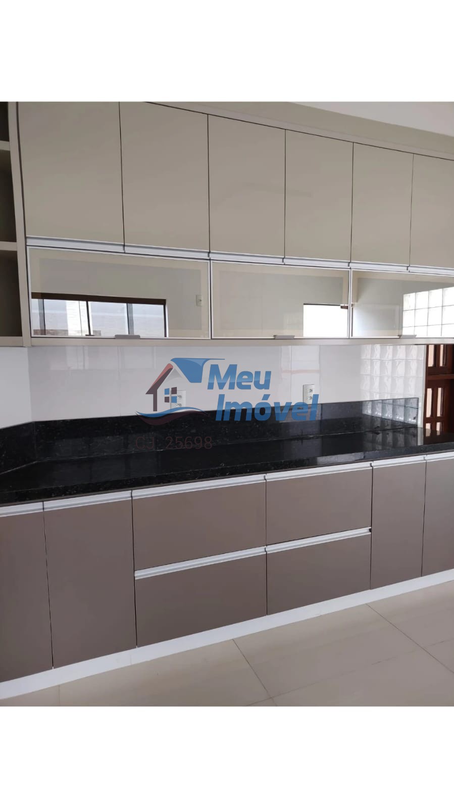 Casa, 4 quartos, 329 m² - Foto 1