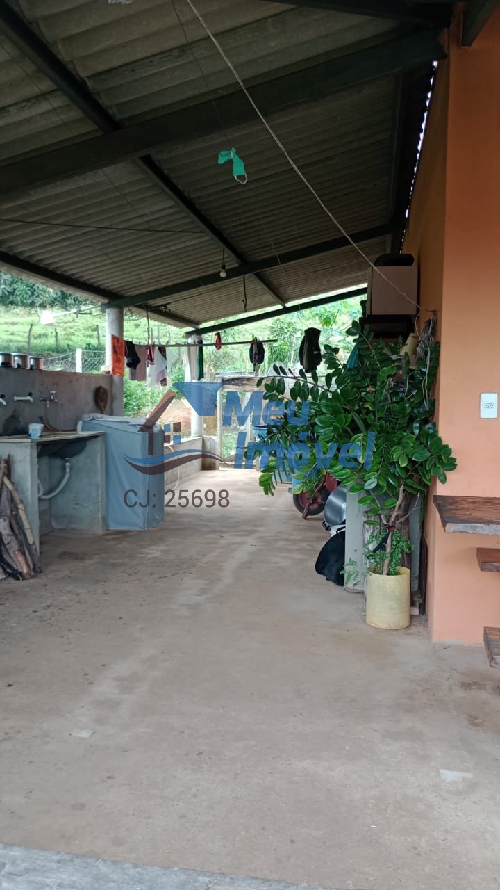 Sítio mato grande luziânia 2 casas 6 quartos 1 suíte 2 vagas