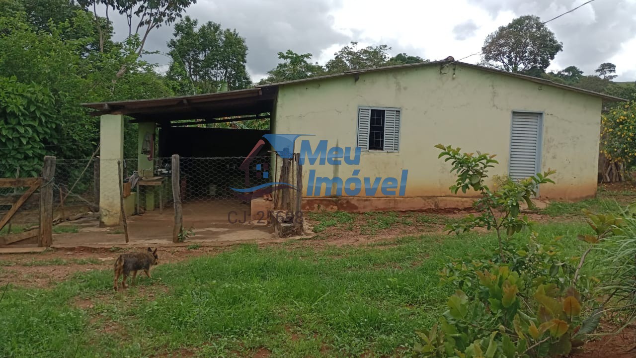 Sítio mato grande luziânia 2 casas 6 quartos 1 suíte 2 vagas