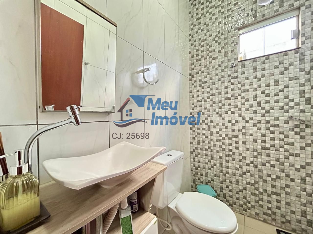 Cond park bela vista arniqueiras casa 2 quartos 3 vagas 200m
