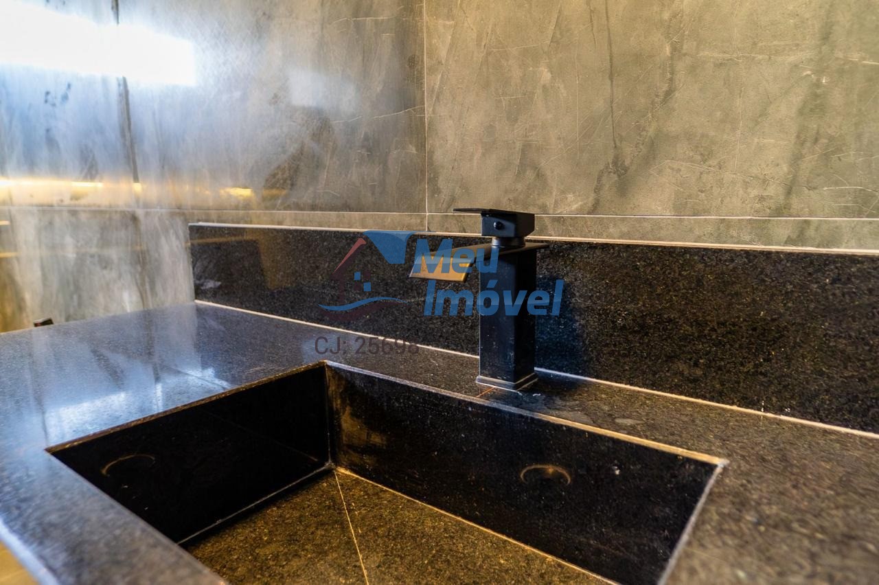 Casa, 4 quartos, 260 m² - Foto 35