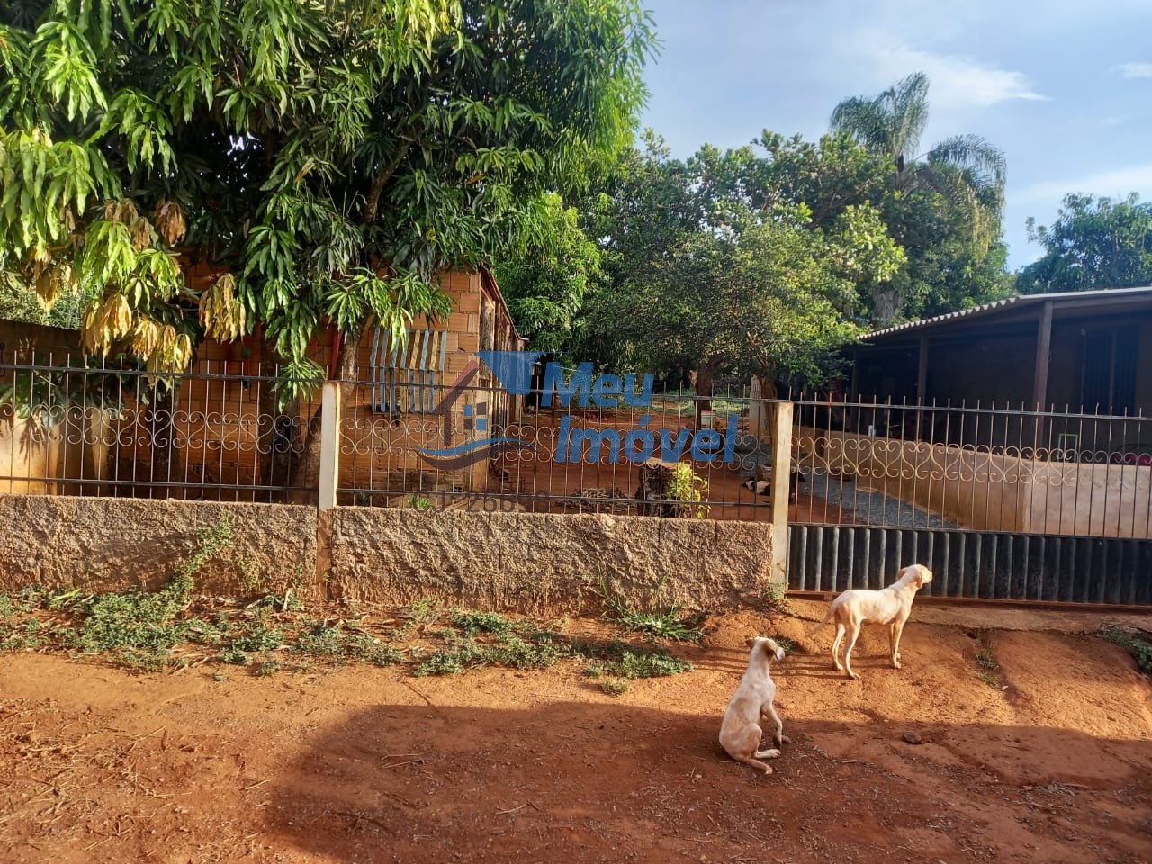 Chácara, 4 quartos, 135 m² - Foto 1