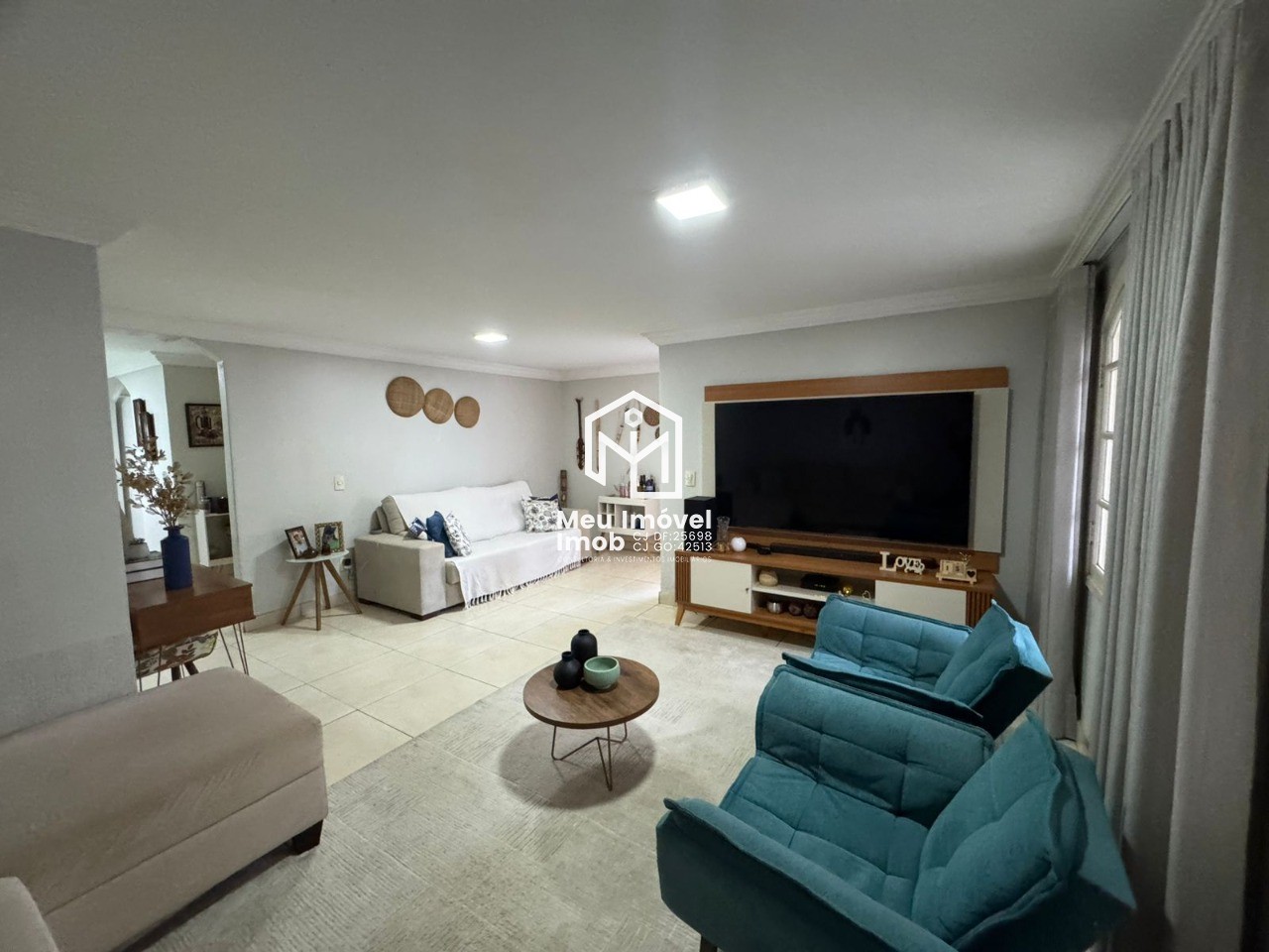 Casa, 6 quartos, 128 m² - Foto 1
