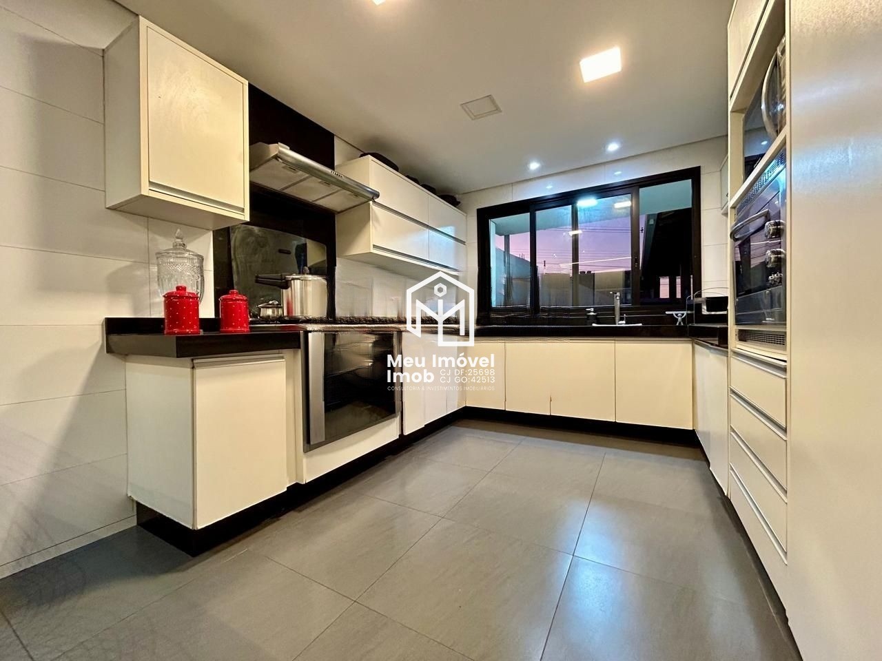 Casa, 3 quartos, 397 m² - Foto 1
