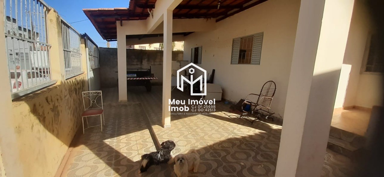 Casa, 3 quartos, 221 m² - Foto 1