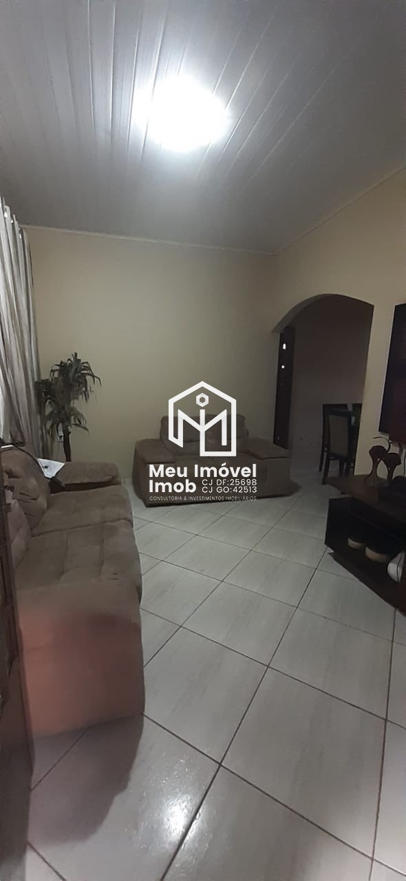 Casa, 4 quartos, 230 m² - Foto 1