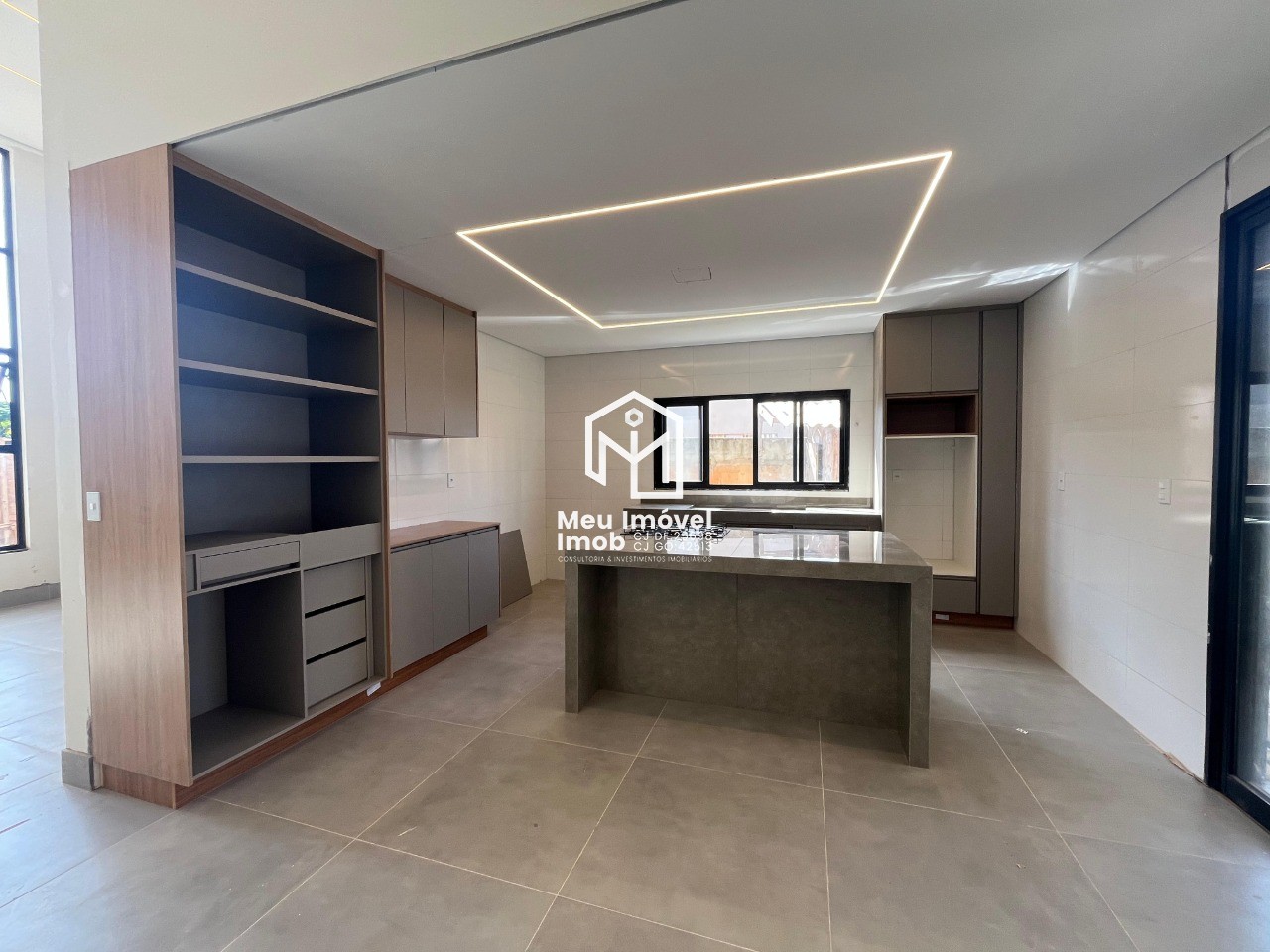 Casa, 3 quartos, 225 m² - Foto 1