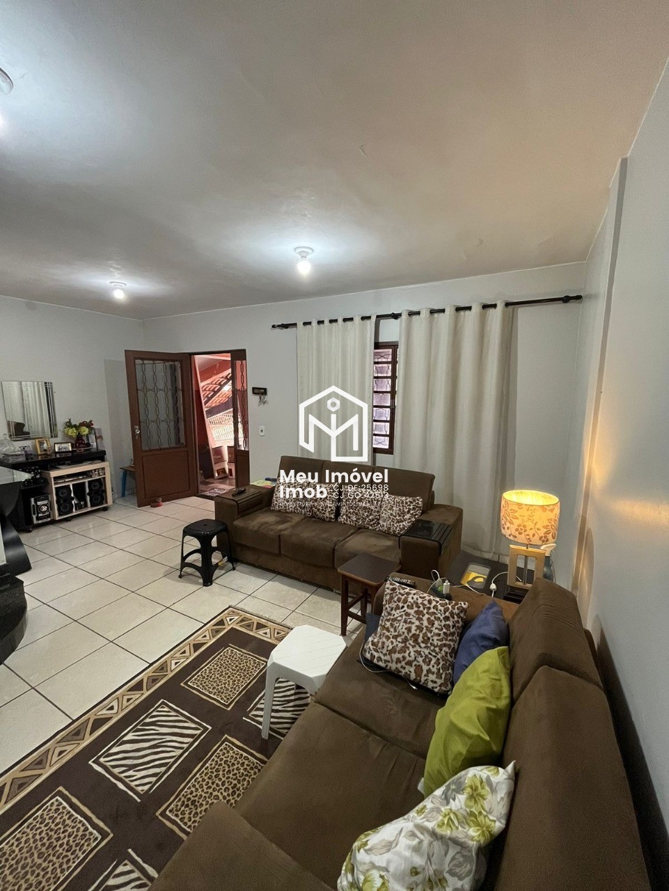 Casa, 5 quartos, 300 m² - Foto 1