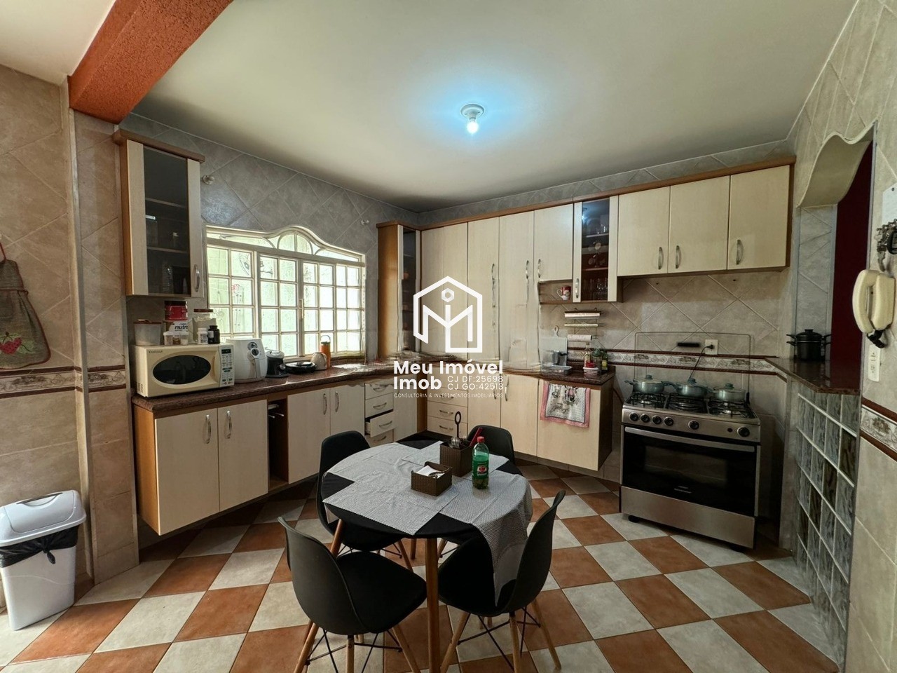 Casa, 5 quartos, 328 m² - Foto 2