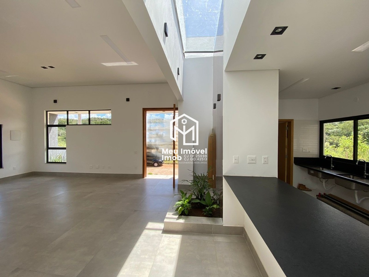 Casa, 4 quartos, 260 m² - Foto 1