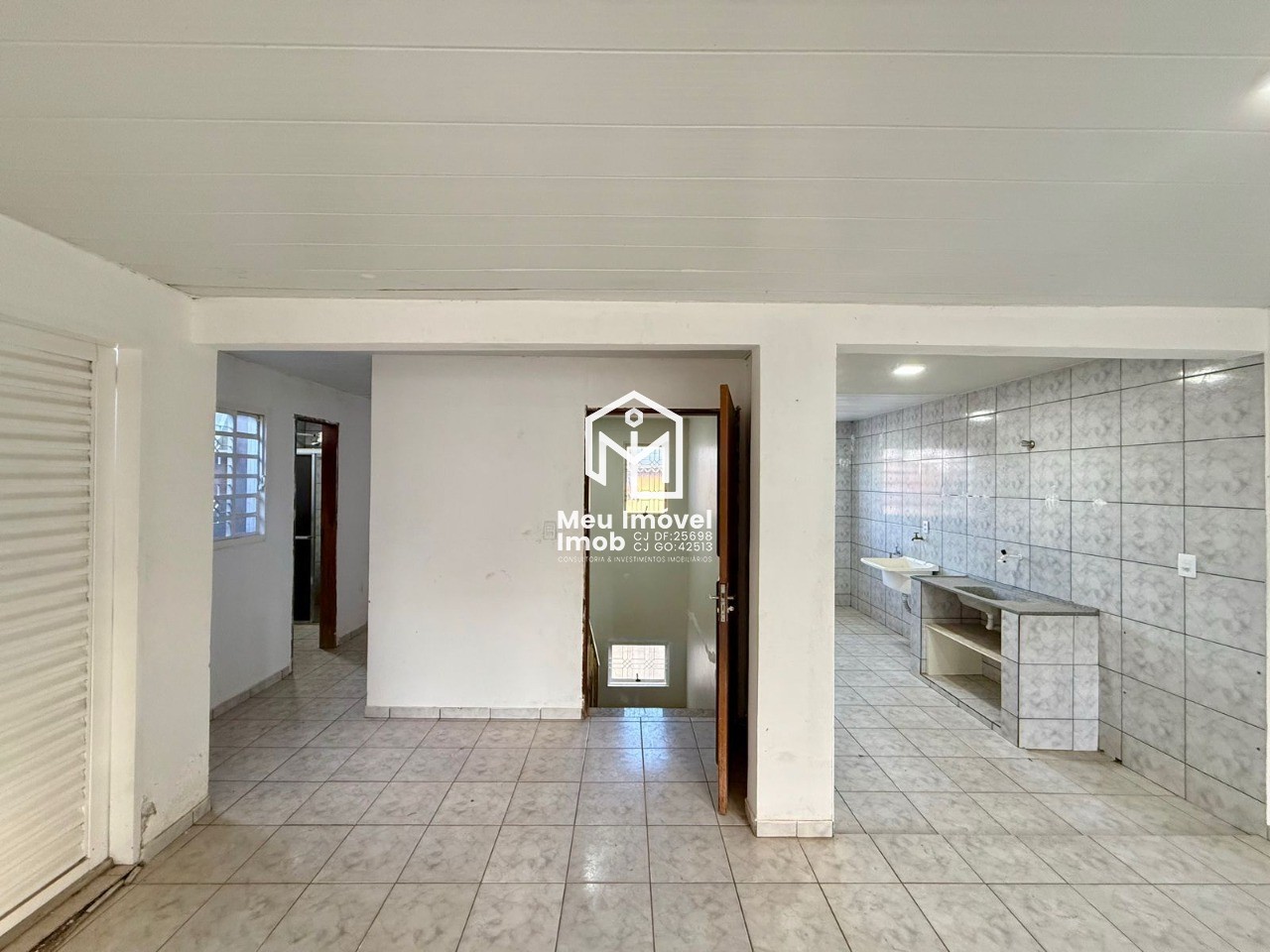 Casa, 6 quartos, 144 m² - Foto 2