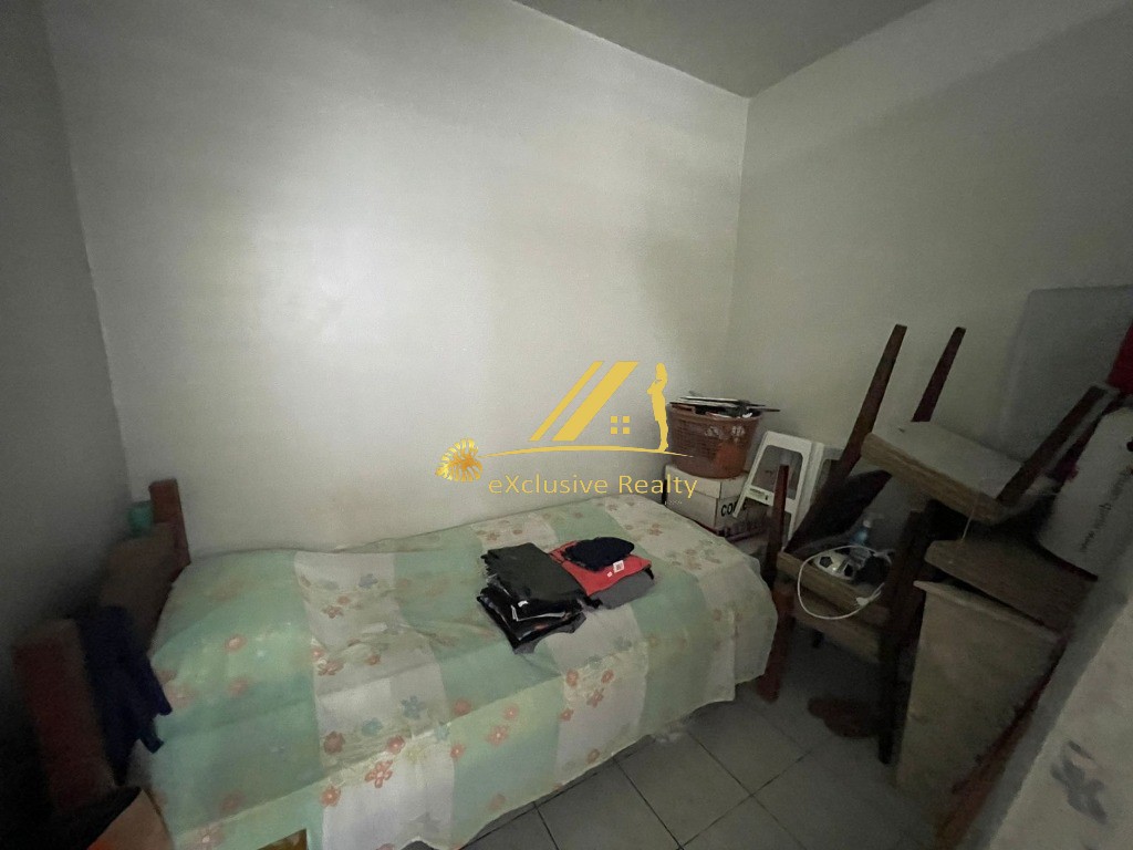 Edf. Lisboa, apartamento 183m2, 4 quartos, varanda, lavabo e dependência completa! Ventilado. 3 vagas de garagem. Prédio recém reformado!